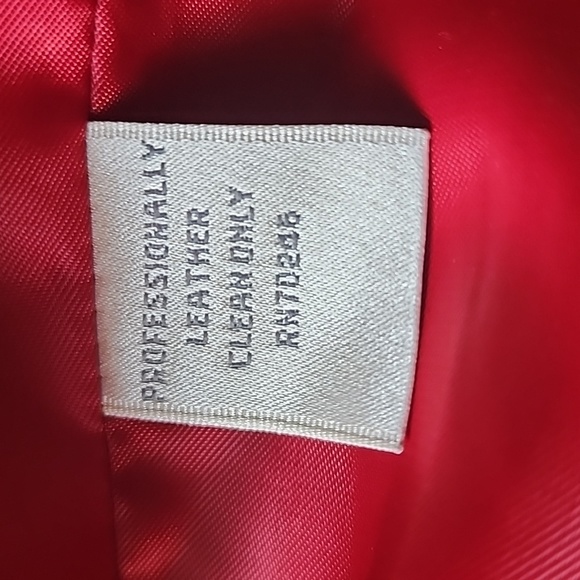 Women's genuine leather coat, size small and color black. - Picture 7 of 7